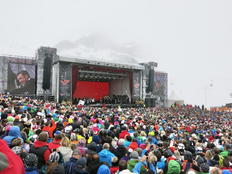 Robbie Williams. Image © PlanetSKI